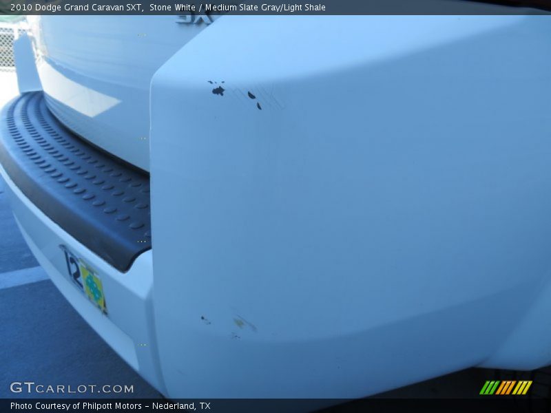 Stone White / Medium Slate Gray/Light Shale 2010 Dodge Grand Caravan SXT