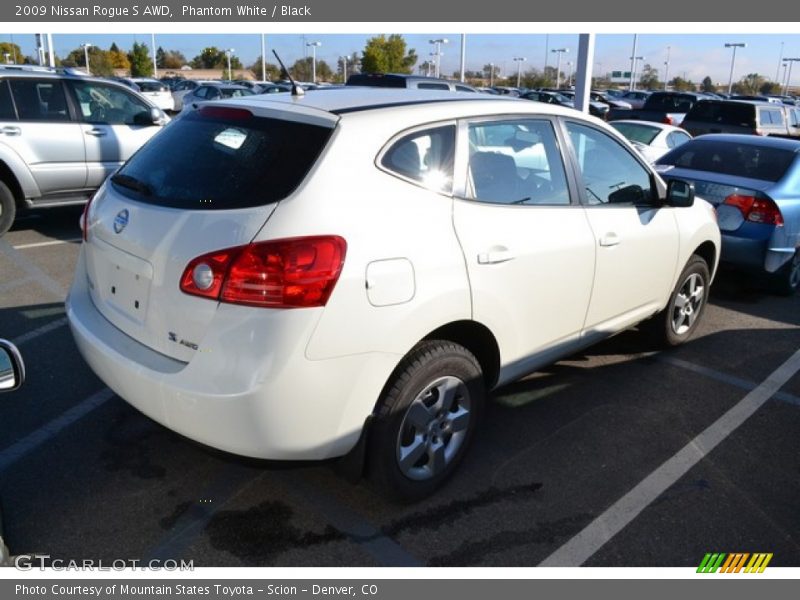Phantom White / Black 2009 Nissan Rogue S AWD