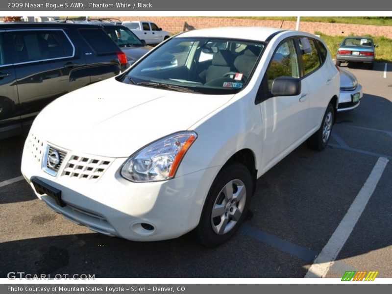 Phantom White / Black 2009 Nissan Rogue S AWD