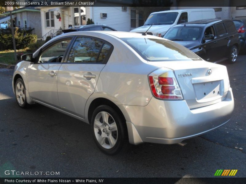 Brilliant Silver / Charcoal 2009 Nissan Sentra 2.0