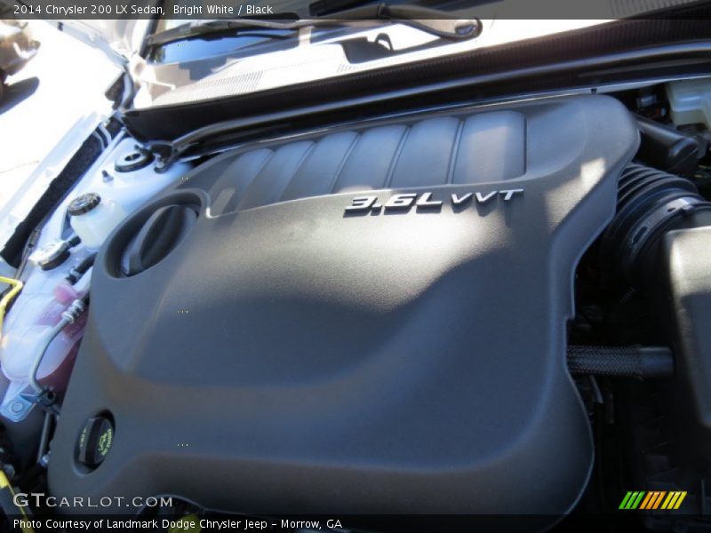 Bright White / Black 2014 Chrysler 200 LX Sedan