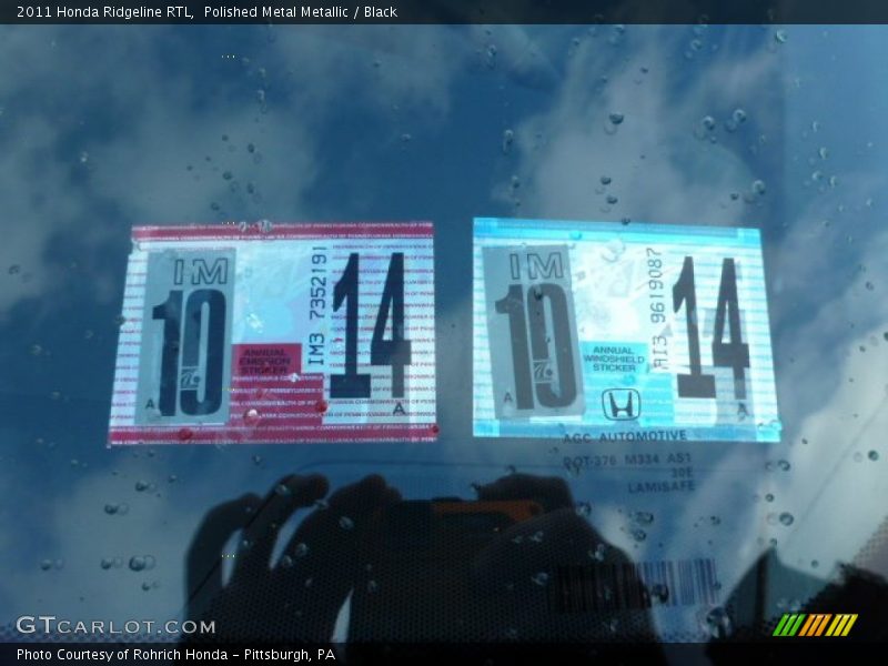 Polished Metal Metallic / Black 2011 Honda Ridgeline RTL