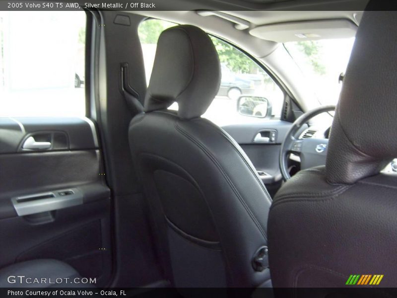 Silver Metallic / Off Black 2005 Volvo S40 T5 AWD