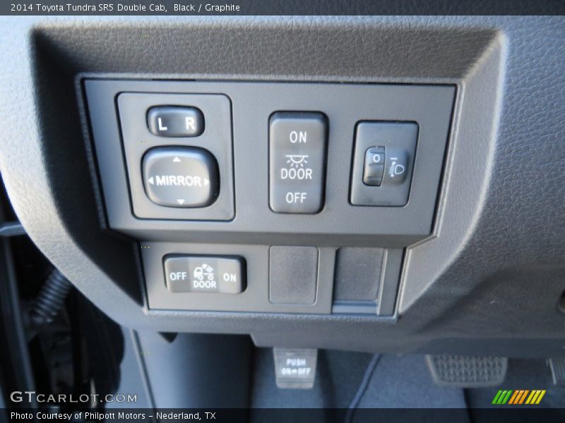 Black / Graphite 2014 Toyota Tundra SR5 Double Cab