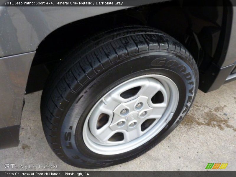 Mineral Gray Metallic / Dark Slate Gray 2011 Jeep Patriot Sport 4x4