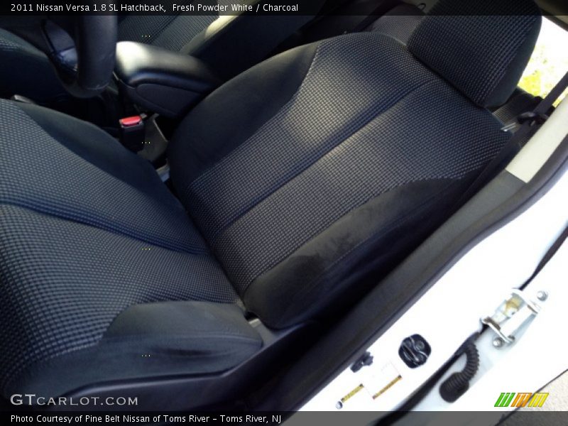 Fresh Powder White / Charcoal 2011 Nissan Versa 1.8 SL Hatchback
