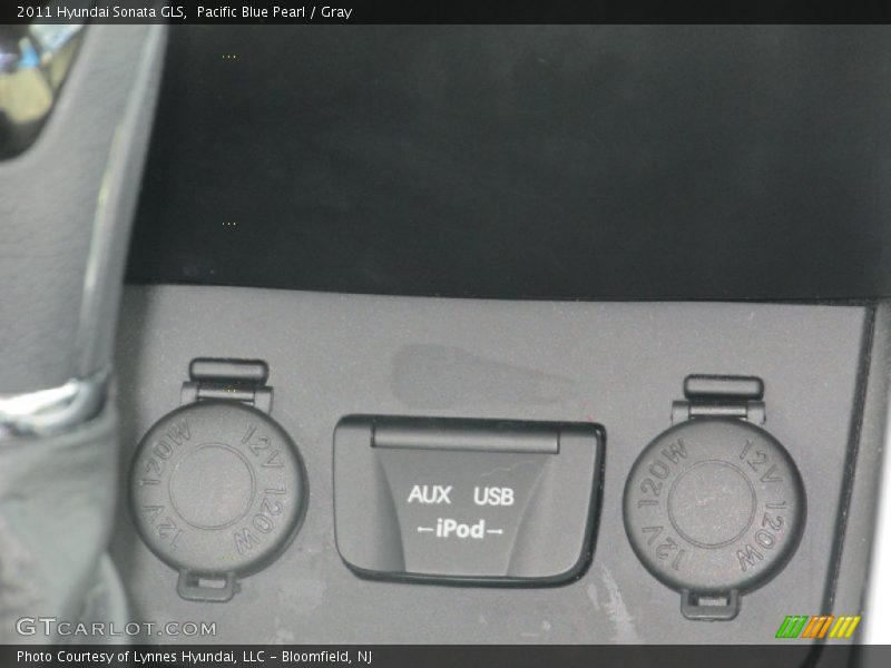 Pacific Blue Pearl / Gray 2011 Hyundai Sonata GLS