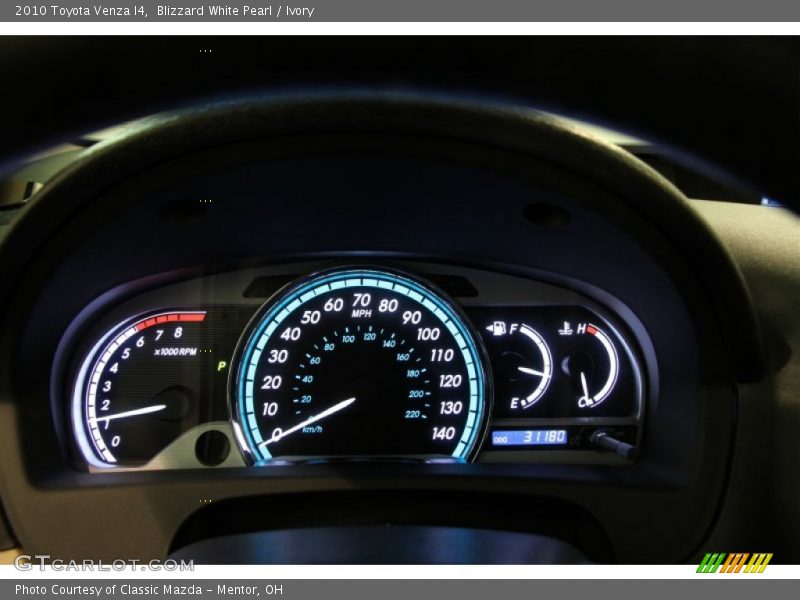 Blizzard White Pearl / Ivory 2010 Toyota Venza I4