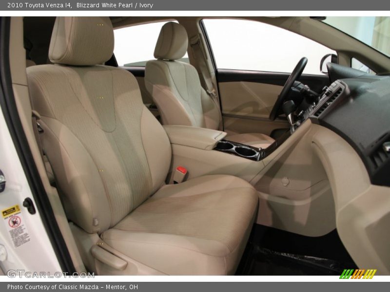 Blizzard White Pearl / Ivory 2010 Toyota Venza I4