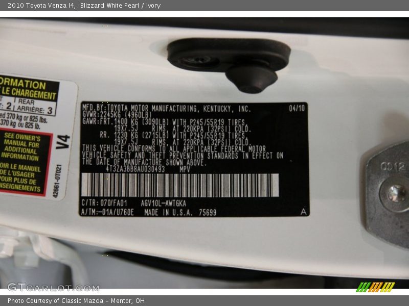 Blizzard White Pearl / Ivory 2010 Toyota Venza I4