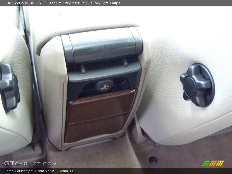 Titanium Gray Metallic / Taupe/Light Taupe 2006 Volvo XC90 2.5T