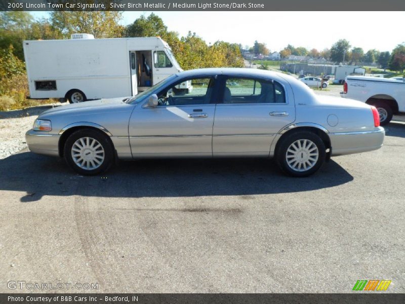 Silver Birch Metallic / Medium Light Stone/Dark Stone 2005 Lincoln Town Car Signature