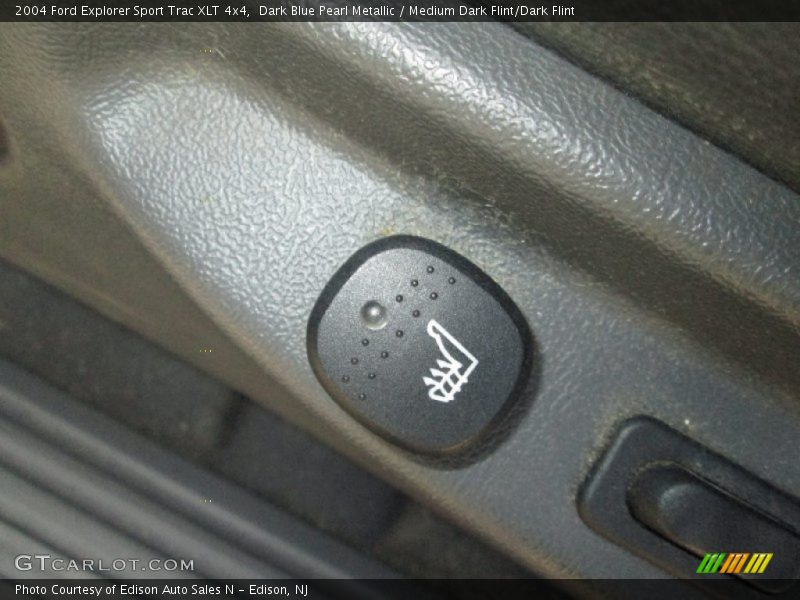 Dark Blue Pearl Metallic / Medium Dark Flint/Dark Flint 2004 Ford Explorer Sport Trac XLT 4x4
