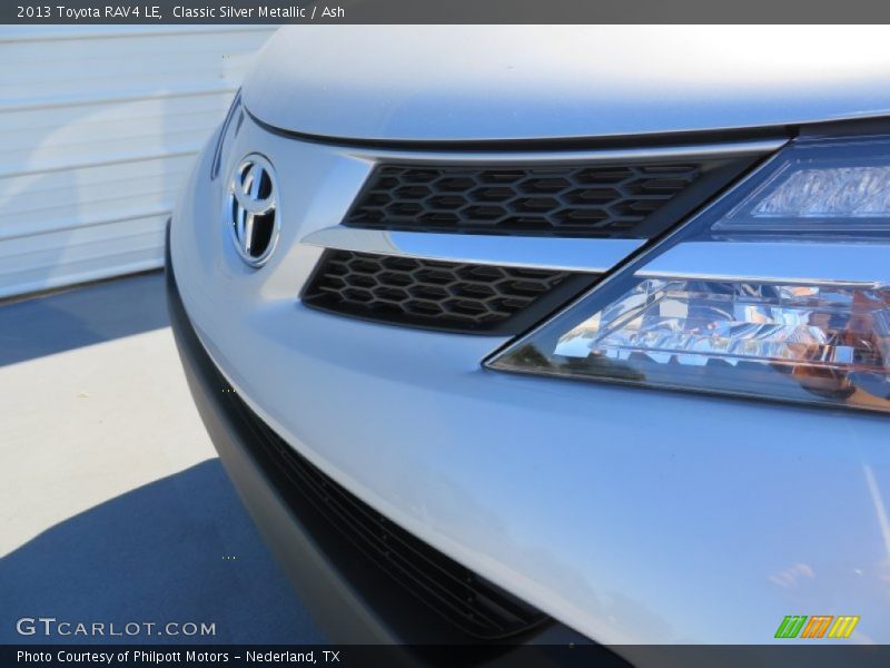Classic Silver Metallic / Ash 2013 Toyota RAV4 LE