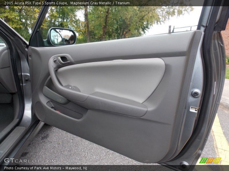 Magnesium Gray Metallic / Titanium 2005 Acura RSX Type S Sports Coupe