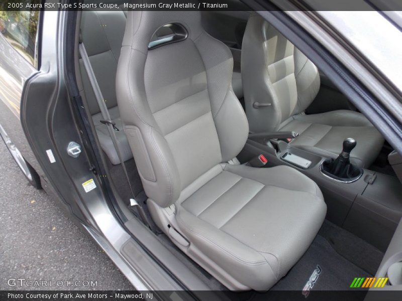 Magnesium Gray Metallic / Titanium 2005 Acura RSX Type S Sports Coupe