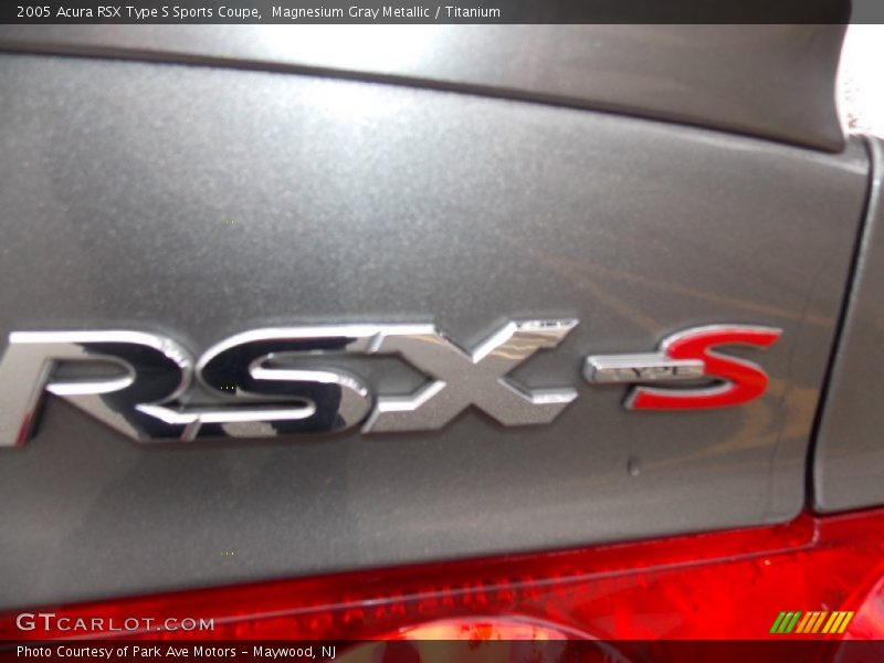 Magnesium Gray Metallic / Titanium 2005 Acura RSX Type S Sports Coupe