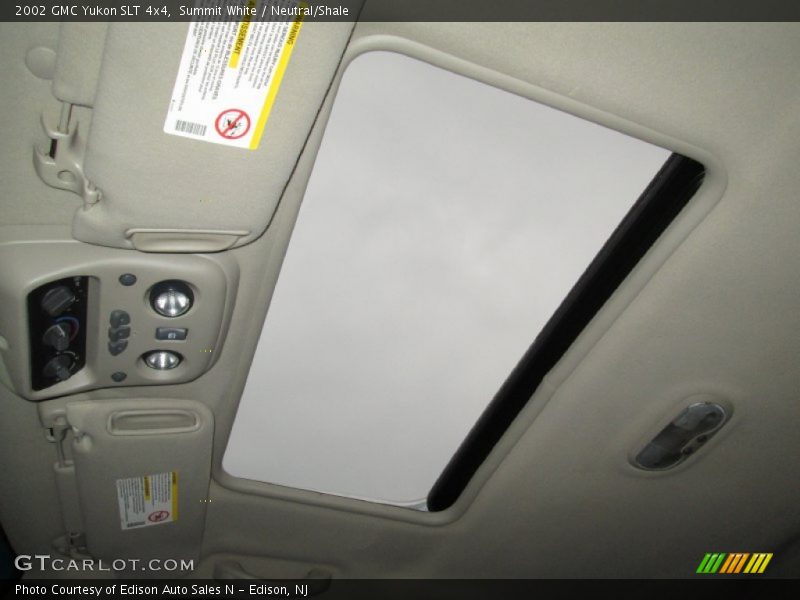Summit White / Neutral/Shale 2002 GMC Yukon SLT 4x4