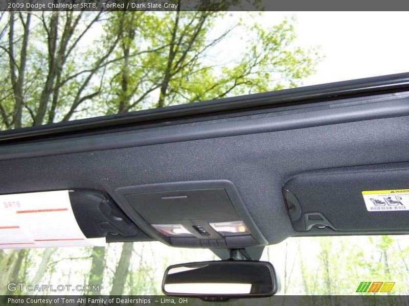 TorRed / Dark Slate Gray 2009 Dodge Challenger SRT8