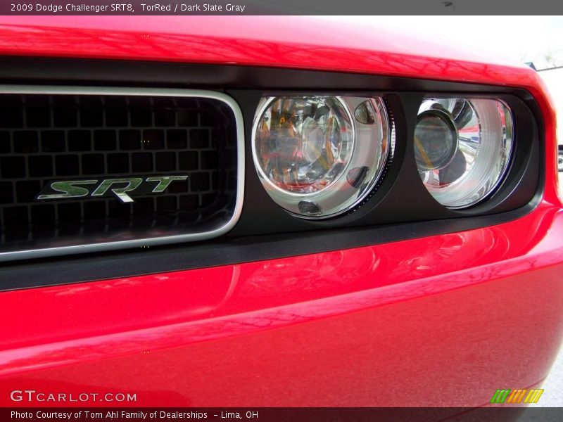 TorRed / Dark Slate Gray 2009 Dodge Challenger SRT8