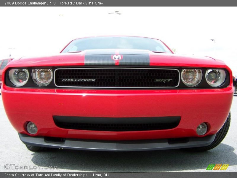TorRed / Dark Slate Gray 2009 Dodge Challenger SRT8