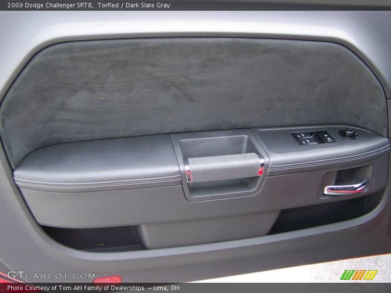 TorRed / Dark Slate Gray 2009 Dodge Challenger SRT8