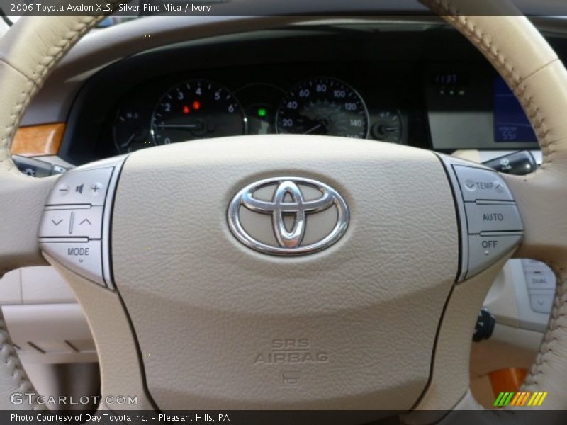Silver Pine Mica / Ivory 2006 Toyota Avalon XLS
