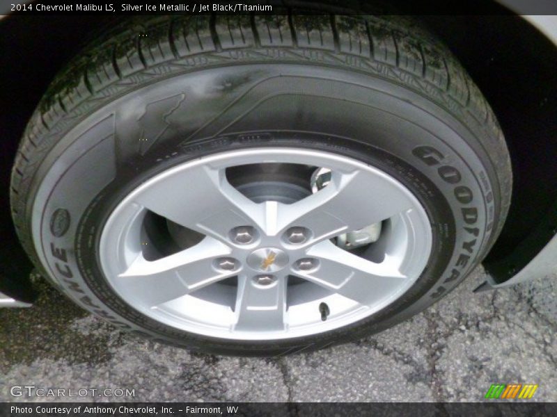 Silver Ice Metallic / Jet Black/Titanium 2014 Chevrolet Malibu LS