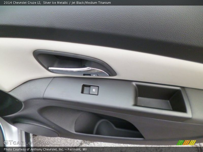 Silver Ice Metallic / Jet Black/Medium Titanium 2014 Chevrolet Cruze LS