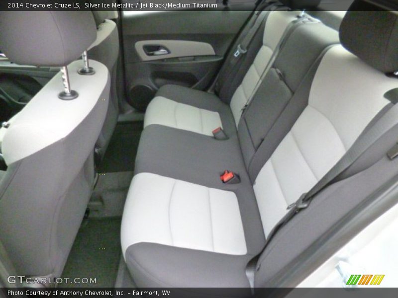 Silver Ice Metallic / Jet Black/Medium Titanium 2014 Chevrolet Cruze LS