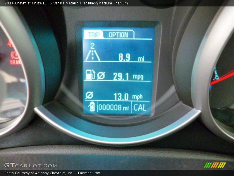 Silver Ice Metallic / Jet Black/Medium Titanium 2014 Chevrolet Cruze LS