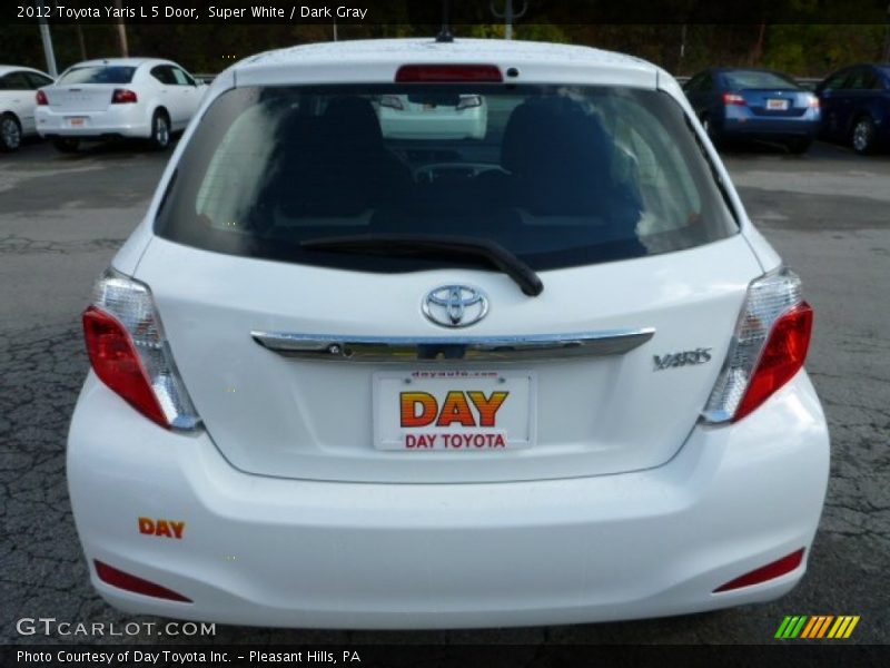 Super White / Dark Gray 2012 Toyota Yaris L 5 Door