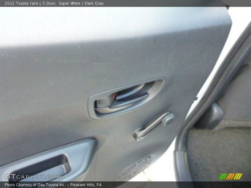 Super White / Dark Gray 2012 Toyota Yaris L 5 Door