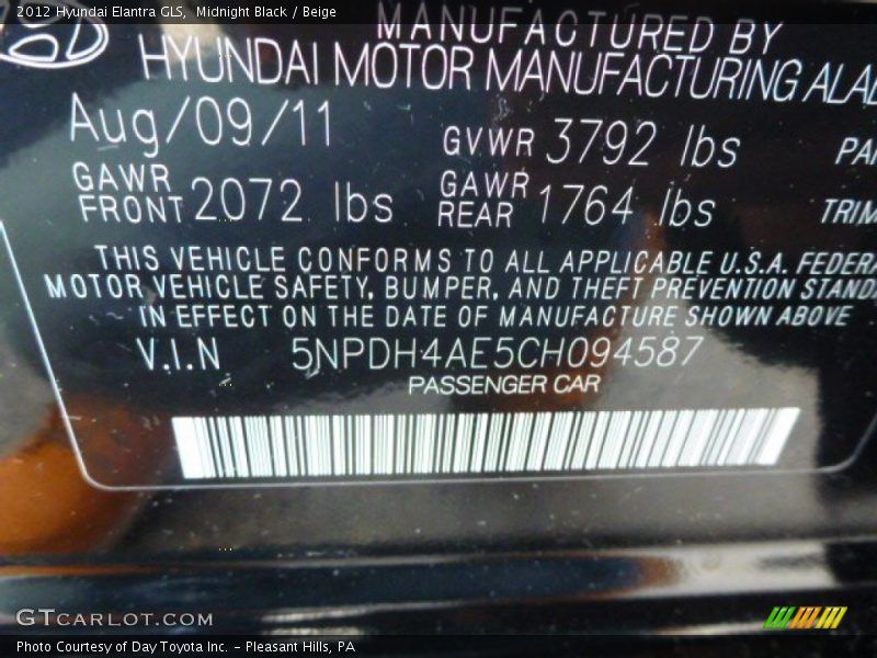 Midnight Black / Beige 2012 Hyundai Elantra GLS