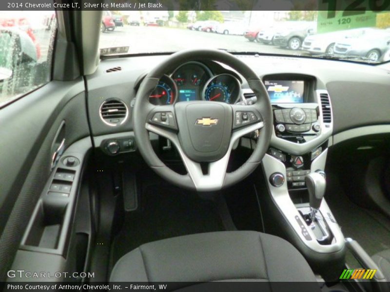 Silver Ice Metallic / Jet Black 2014 Chevrolet Cruze LT