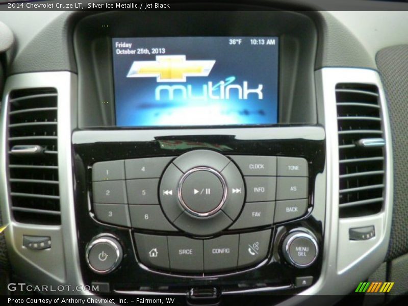 Silver Ice Metallic / Jet Black 2014 Chevrolet Cruze LT