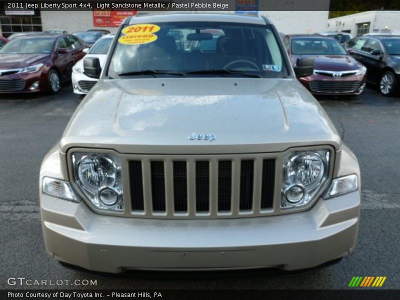 Light Sandstone Metallic / Pastel Pebble Beige 2011 Jeep Liberty Sport 4x4