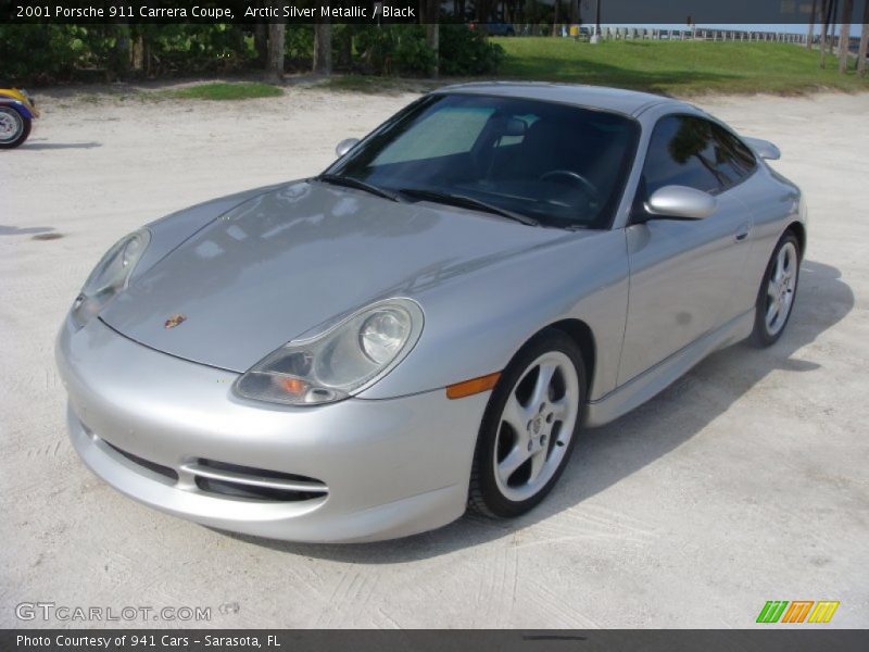 Front 3/4 View of 2001 911 Carrera Coupe