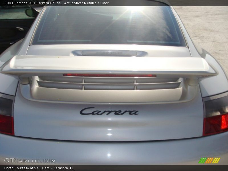  2001 911 Carrera Coupe Logo