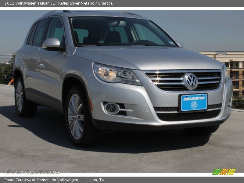 Reflex Silver Metallic / Charcoal 2011 Volkswagen Tiguan SE