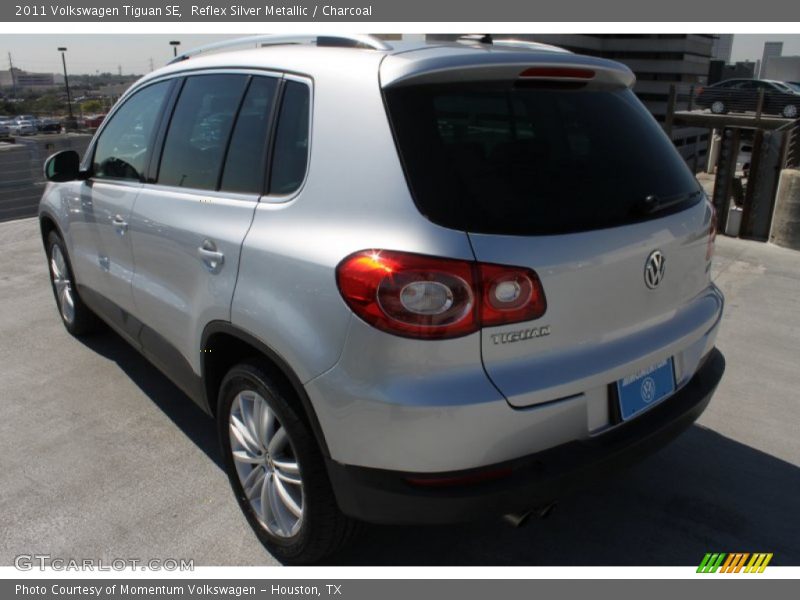 Reflex Silver Metallic / Charcoal 2011 Volkswagen Tiguan SE
