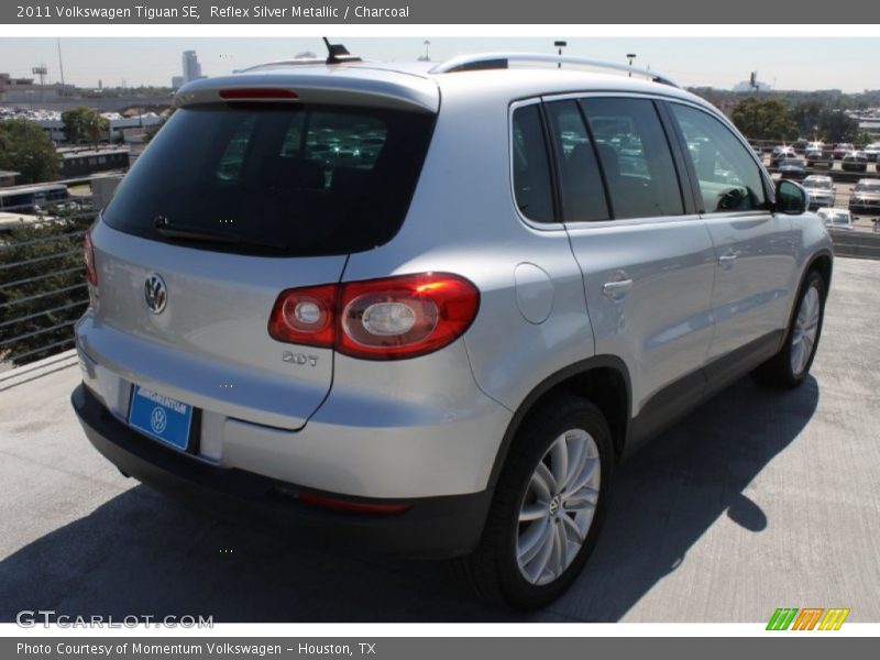 Reflex Silver Metallic / Charcoal 2011 Volkswagen Tiguan SE