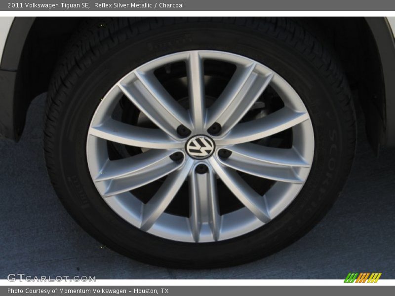 Reflex Silver Metallic / Charcoal 2011 Volkswagen Tiguan SE