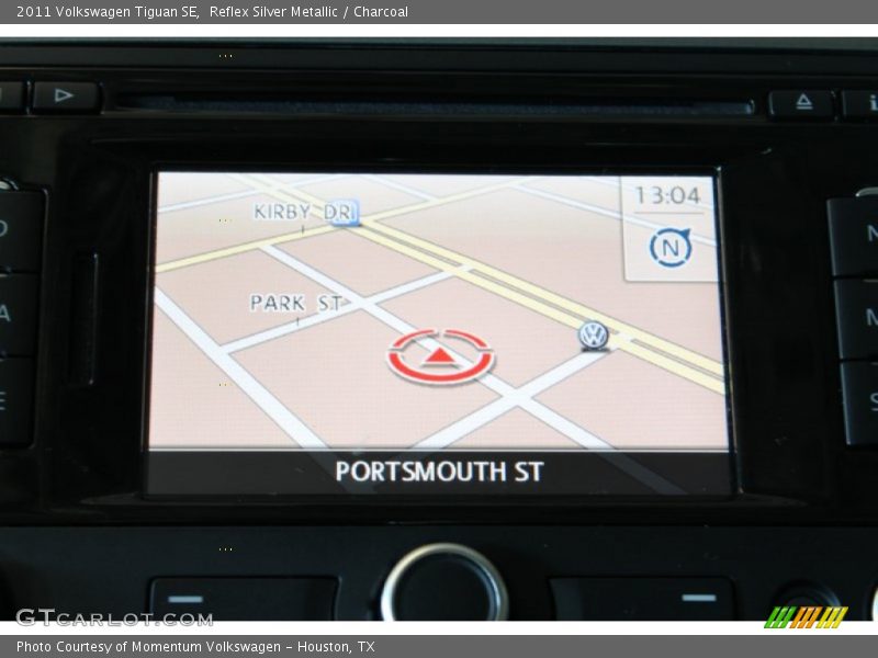 Reflex Silver Metallic / Charcoal 2011 Volkswagen Tiguan SE
