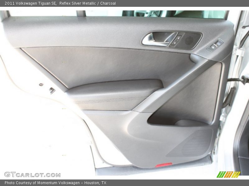 Reflex Silver Metallic / Charcoal 2011 Volkswagen Tiguan SE