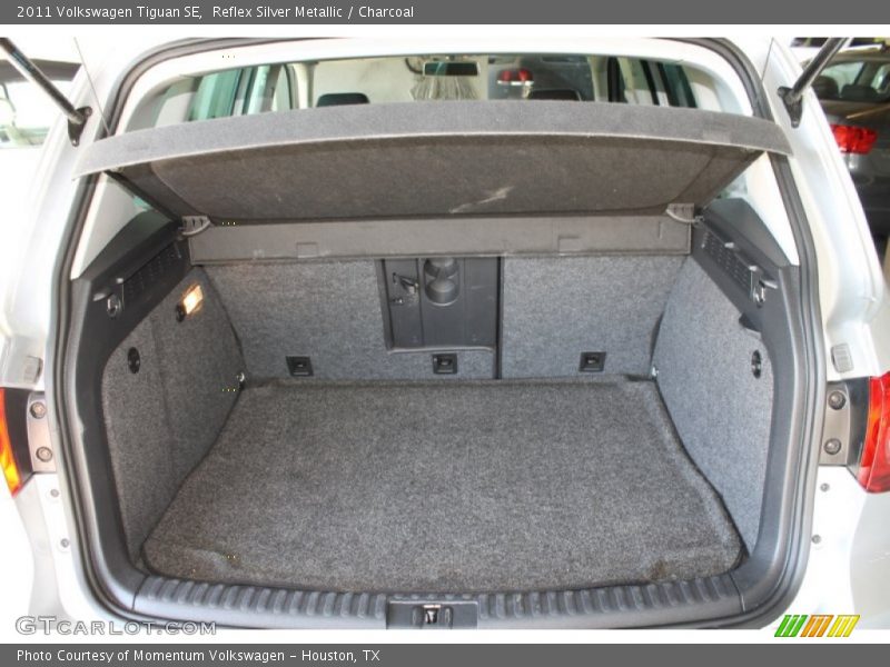 Reflex Silver Metallic / Charcoal 2011 Volkswagen Tiguan SE