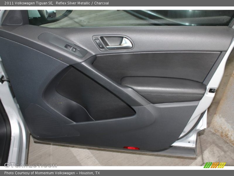 Reflex Silver Metallic / Charcoal 2011 Volkswagen Tiguan SE