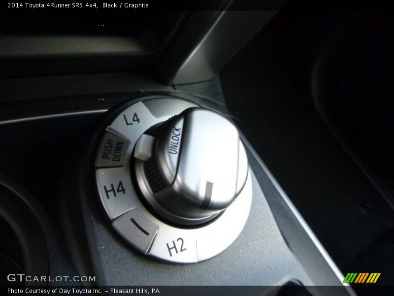 Black / Graphite 2014 Toyota 4Runner SR5 4x4