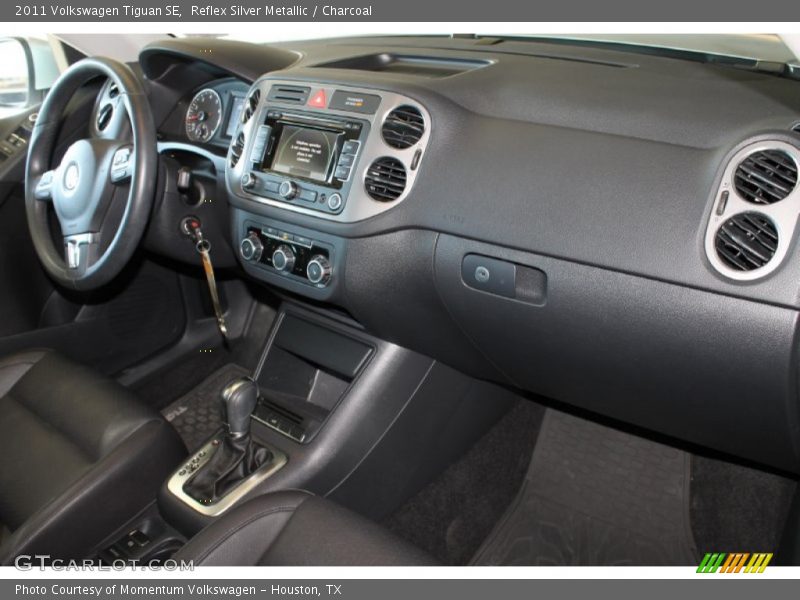 Reflex Silver Metallic / Charcoal 2011 Volkswagen Tiguan SE