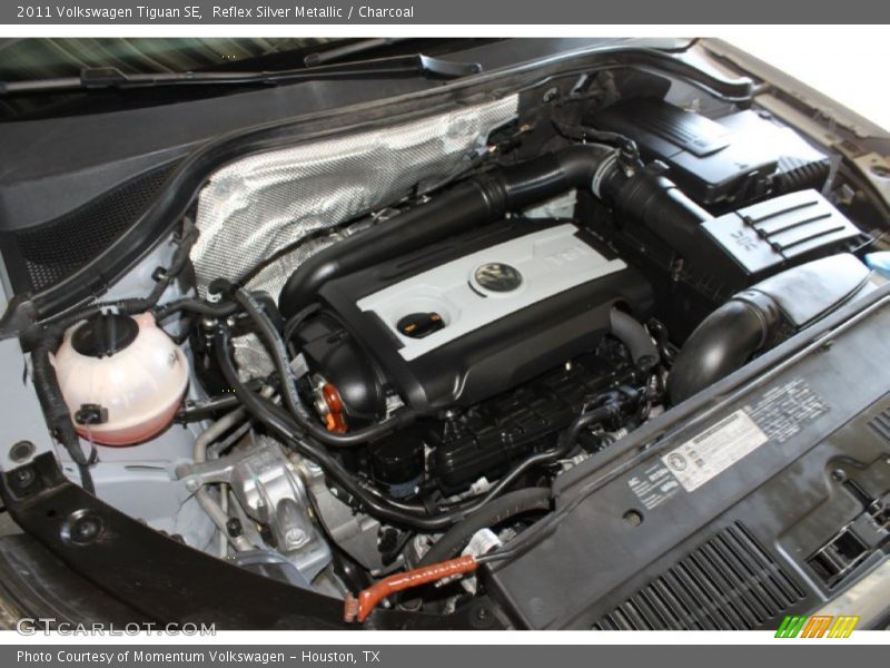 Reflex Silver Metallic / Charcoal 2011 Volkswagen Tiguan SE